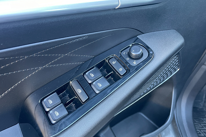 Geely Emgrand, Бензин, 1.5, Механическая, Передний привод, Седан - 19