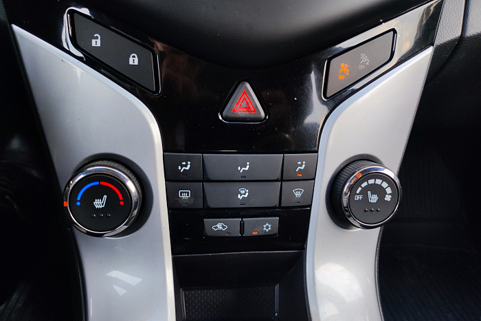 Chevrolet Cruze, Бензин, 1.8, Автомат, Передний привод, Универсал - 16