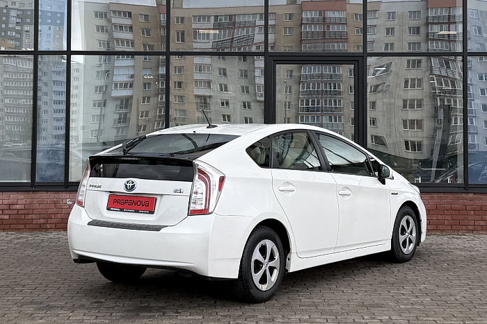 Toyota Prius, Бензин, 1.8, Вариатор, Передний привод, Хэтчбек - 4