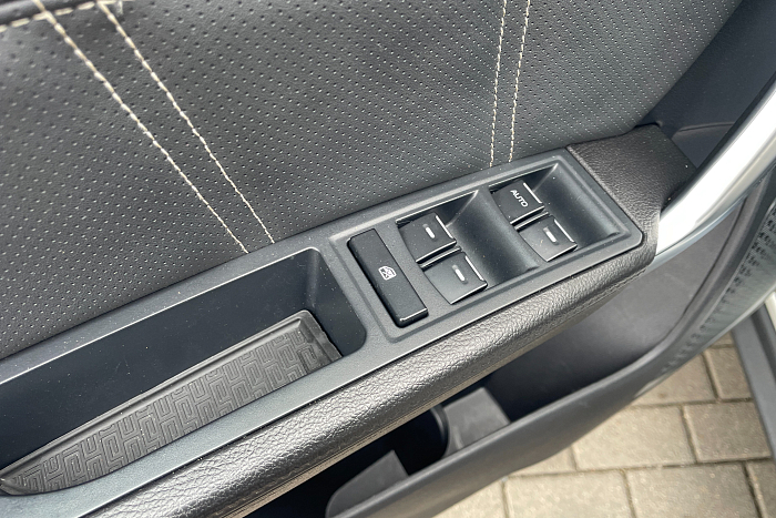 Geely Emgrand X7, Бензин, 2.0, Автомат, Передний привод, Внедорожник - 20