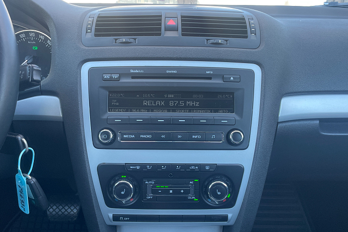 Skoda Octavia, Бензин, 1.8, Робот, Передний привод, Лифтбэк - 17