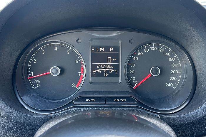 Volkswagen Polo, Бензин, 1.6, Автомат, Передний привод, Седан - 14