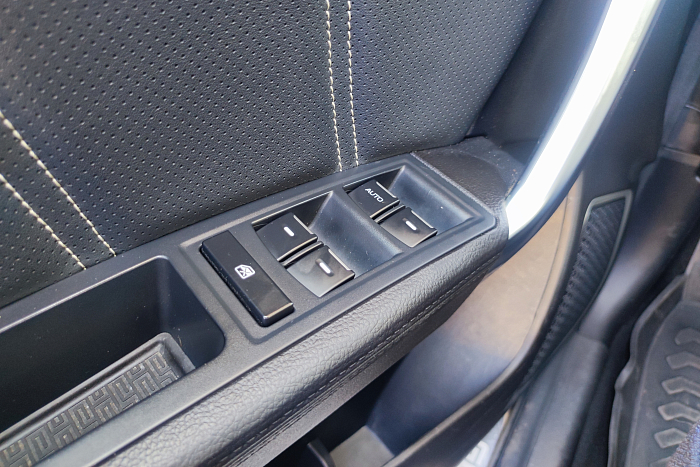 Geely Emgrand X7, Бензин, 2.0, Автомат, Передний привод, Внедорожник - 23