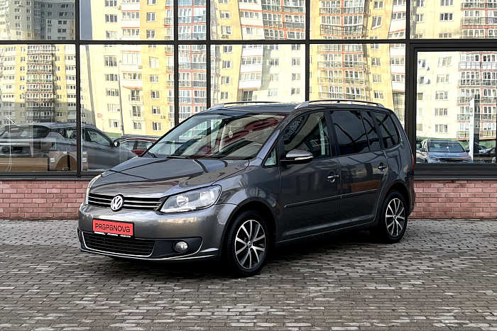 Volkswagen Touran, Дизель, 1.6, Механическая, Передний привод, Минивэн