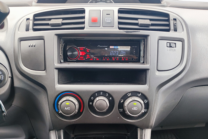 Hyundai Matrix, Бензин, 1.6, Механическая, Минивэн - 15