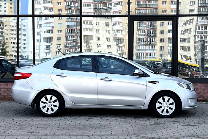 Kia Rio, Бензин, 1.6, Автомат, Передний привод, Седан - 2