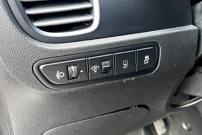 Kia Rio X-line, Бензин, 1.6, Автомат, Передний привод, Хэтчбек - 19