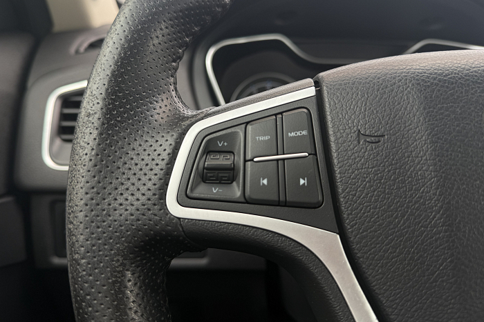 Geely Emgrand X7, Бензин, 2.0, Автомат, Передний привод - 11