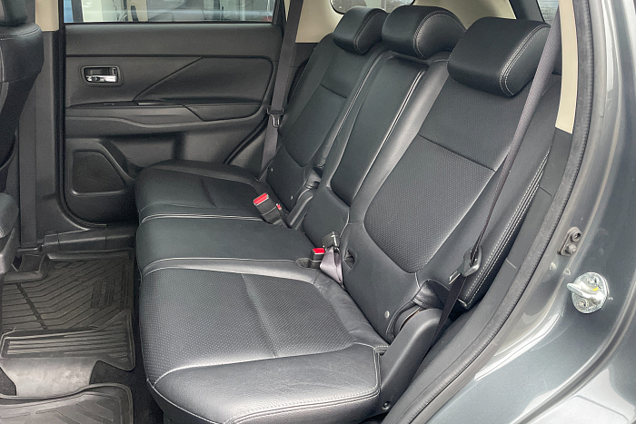 Mitsubishi Outlander, Бензин, 2.0, Вариатор, Полный привод, Внедорожник - 13