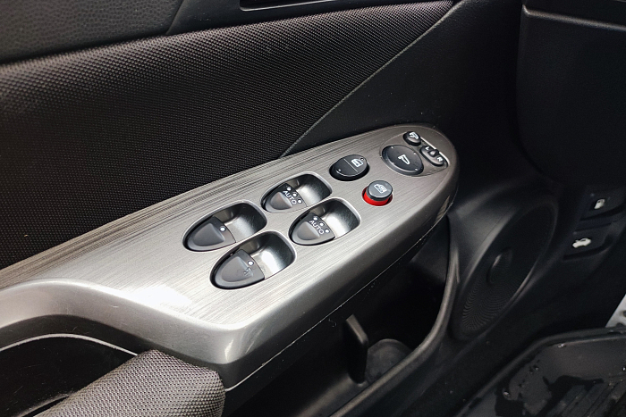 Honda Civic, Бензин, 1.3, Механическая, Передний привод, Хэтчбек - 20