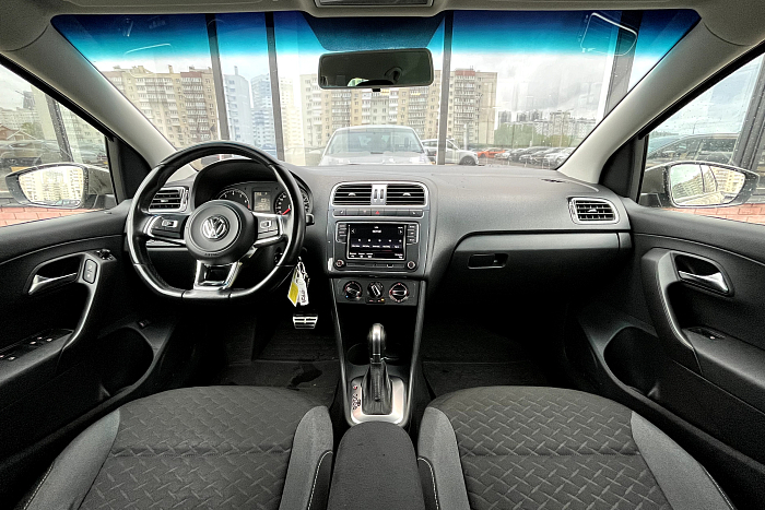 Volkswagen Polo Sedan, Бензин, 1.6, Автомат, Передний привод, Седан - 6