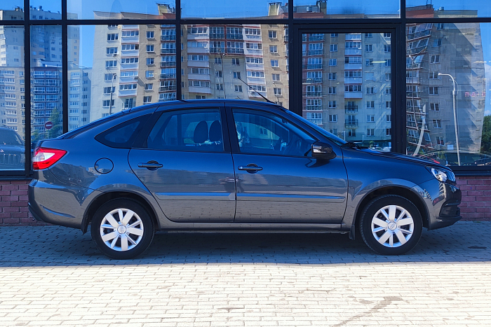 Lada Granta, Бензин, 1.6 - 3