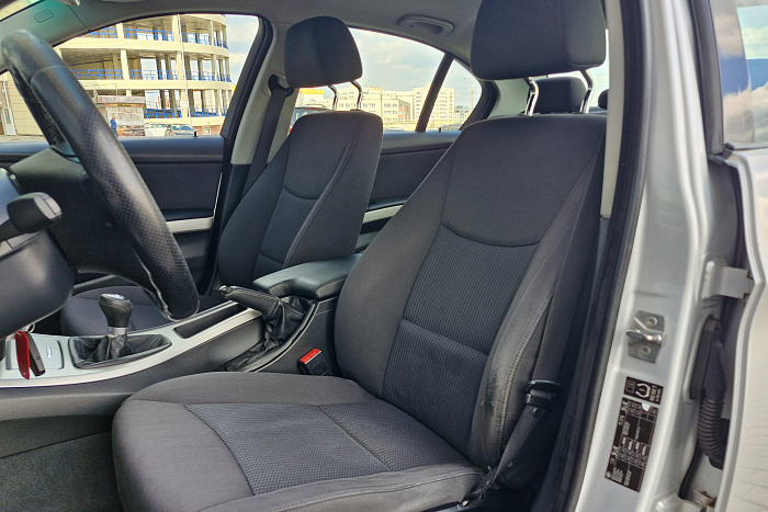 BMW 318 , Дизель, 2.0, Механическая, Задний привод, Седан - 10