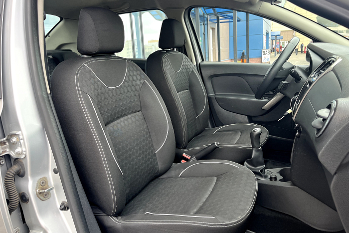 Renault Logan, Бензин, 1.6, Механическая, Передний привод, Седан - 9