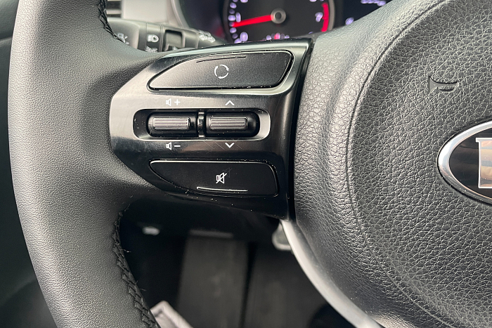 Kia  Rio X-line, Бензин, 1.6, Автомат, Передний привод, Универсал - 16