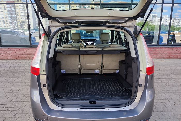 Renault Scenic, Дизель, 1.5, Механическая, Передний привод, Минивэн - 26