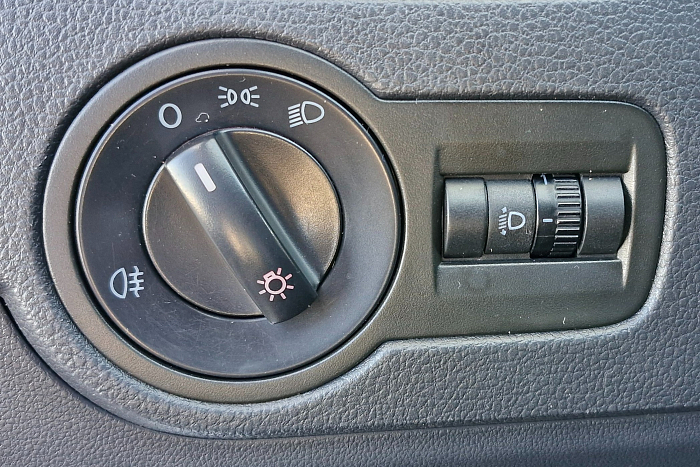 Volkswagen Polo Sedan, Бензин, 1.6, Механическая, Передний привод, Седан - 15