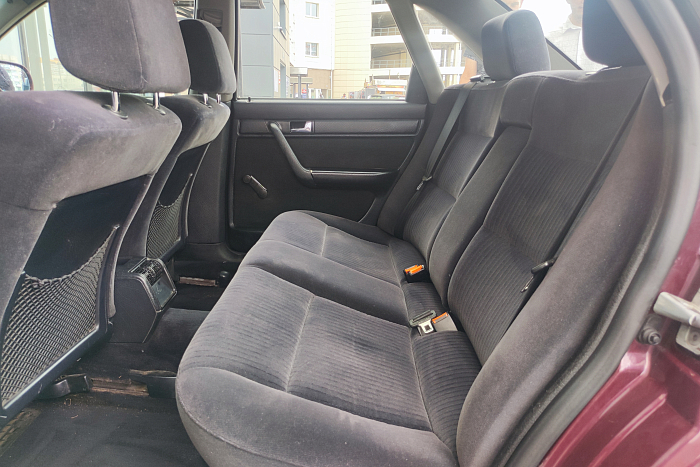 Audi A6 C4, Бензин, 2.6, Механическая, Передний привод, Седан - 11