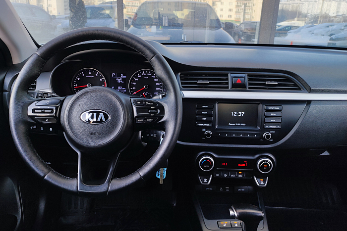 Kia Rio, Бензин, 1.6, Автомат, Передний привод, Седан - 9