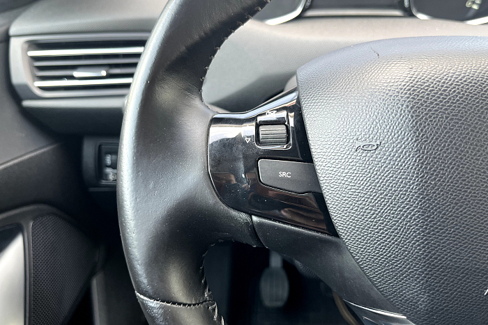 Peugeot 308, Дизель, 1.6, Механическая, Передний привод, Универсал - 17