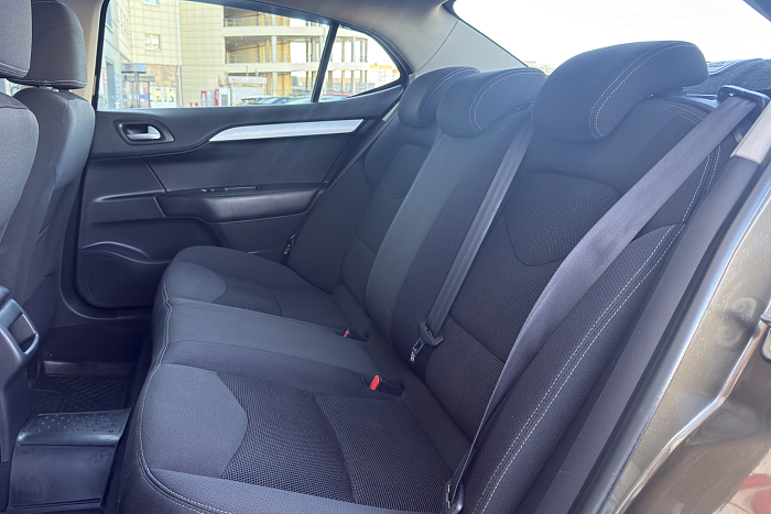 Citroen C4, Бензин, 1.6, Автомат, Передний привод, Седан - 11