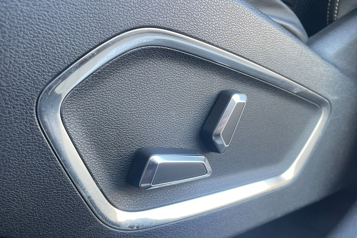 Geely Atlas Pro, Гибрид, 1.5, Робот, Полный привод, Внедорожник - 23