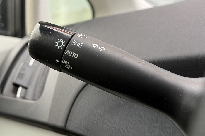 Toyota Prius, Бензин, 1.8, Вариатор, Передний привод, Хэтчбек - 14