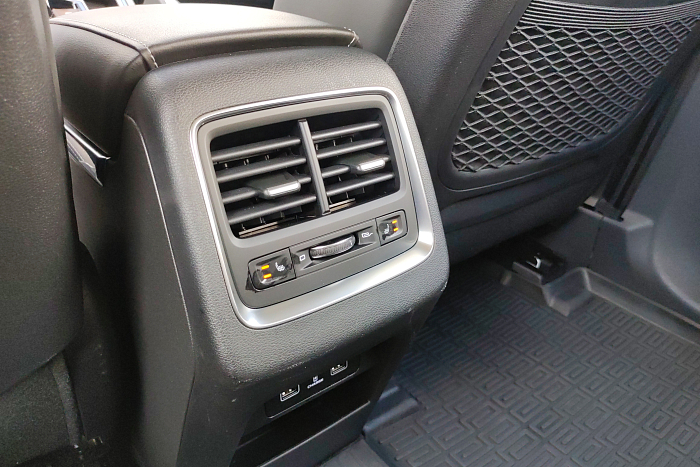 Geely Atlas Pro, Бензин, 1.5, Автомат, Передний привод, Внедорожник - 23