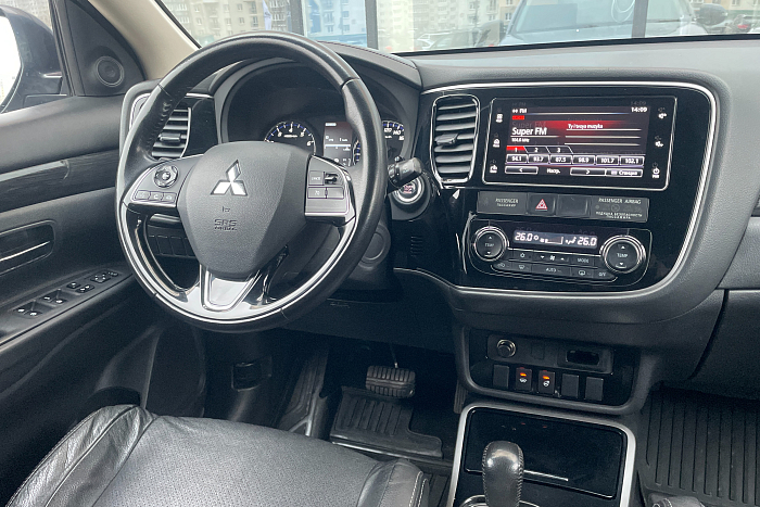 Mitsubishi Outlander, Бензин, 2.0, Вариатор, Полный привод, Внедорожник - 9