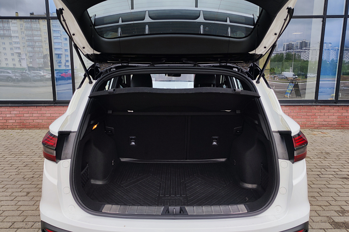 Geely Coolray, Бензин, 1.5, Робот, Передний привод, Внедорожник - 28