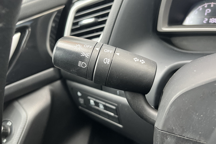 Mazda 3, Бензин, 1.6, Автомат, Передний привод, Седан - 15