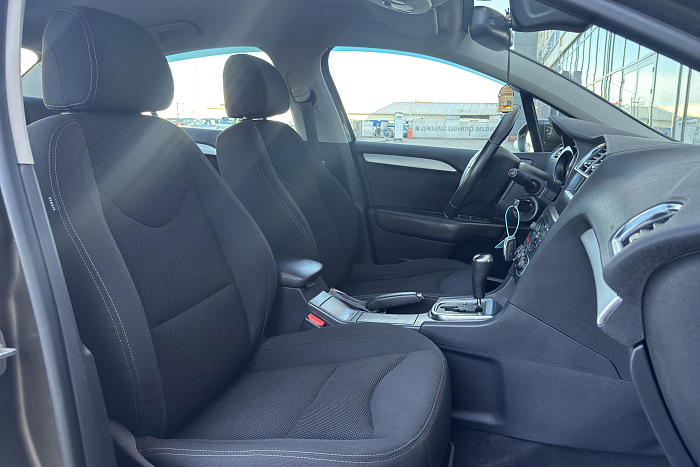 Citroen C4, Бензин, 1.6, Автомат, Передний привод, Седан - 9