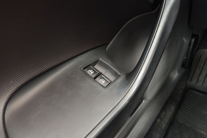 SEAT Ibiza, Дизель, 1.4, Механическая, Передний привод, Хэтчбек - 16