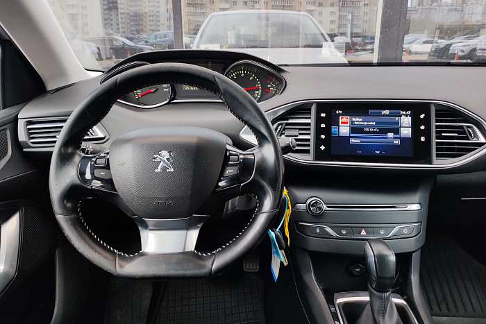 Peugeot 308, Дизель, 1.6, Автомат, Передний привод, Универсал - 9