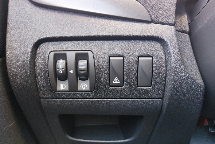 Renault Grand Scenic, Бензин, 1.4, Механическая, Передний привод, Минивэн - 25