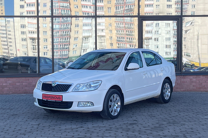 Skoda Octavia, Бензин, 1.8, Робот, Передний привод, Лифтбэк