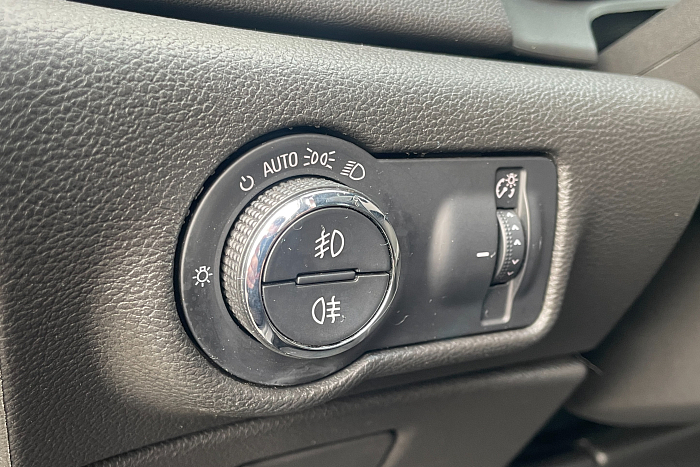 Opel Astra, Дизель, 1.6, Механическая, Передний привод, Универсал - 21