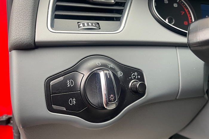 Audi A4, Бензин, 1.8, Механическая, Передний привод, Седан - 18