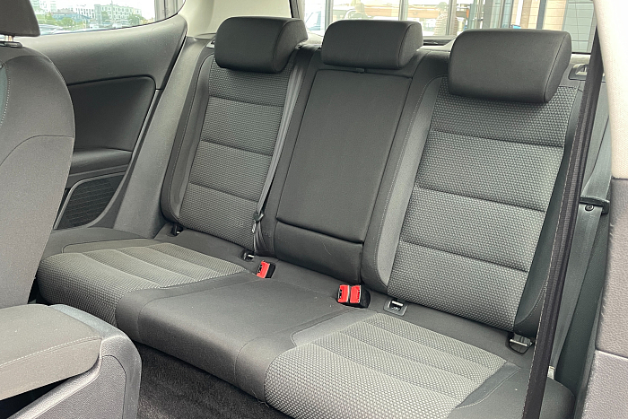 Volkswagen  Golf 6, Бензин, 1.4, Робот, Передний привод, Хэтчбек - 11