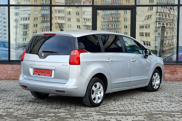 Peugeot 5008, Дизель, 1.6, Механическая, Передний привод, Минивэн - 5