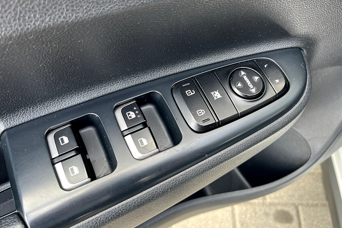 Kia Rio X-line, Бензин, 1.6, Автомат, Передний привод, Хэтчбек - 20