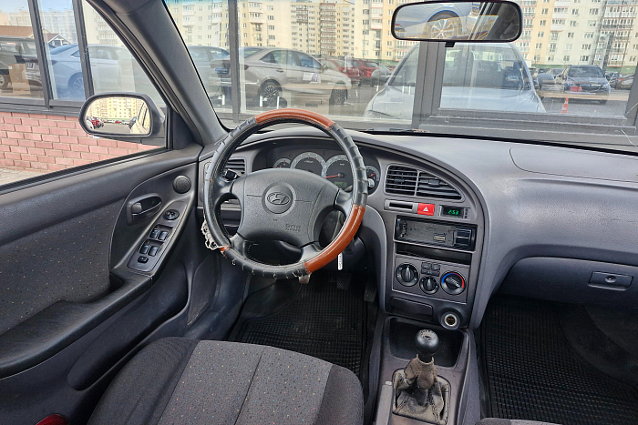 Hyundai Elantra, Дизель, 2.0, Механическая, Передний привод, Седан - 9