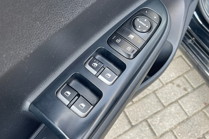 Kia  Rio, Бензин, 1.6, Механическая, Передний привод, Седан - 18