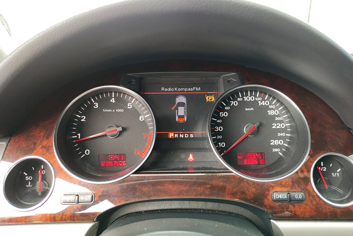 Audi A8, Бензин, 3.2, Вариатор, Передний привод, Седан - 14
