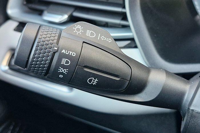 Geely Emgrand, Бензин, 1.5, Вариатор, Передний привод, Седан - 17