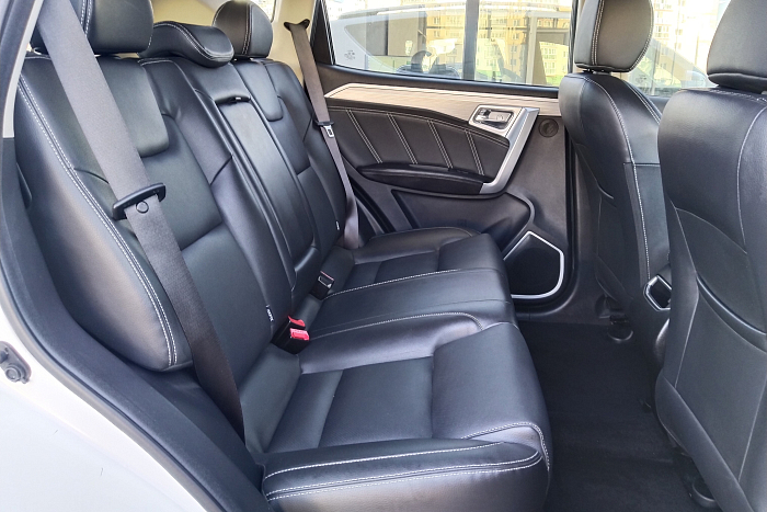 Geely Emgrand X7, Бензин, 2.0, Автомат, Передний привод, Внедорожник - 13