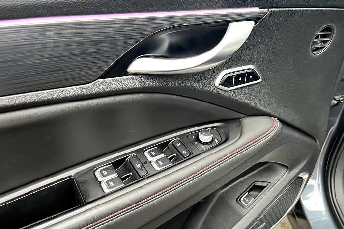 Geely Tugella, Бензин, 2.0, Автомат, Полный привод, Внедорожник - 24