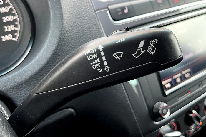 Volkswagen Polo Sedan, Бензин, 1.6, Автомат, Передний привод, Седан - 18