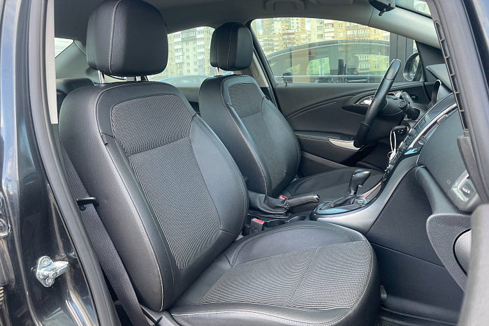 Opel Astra, Бензин, 1.6, Автомат, Передний привод, Седан - 11