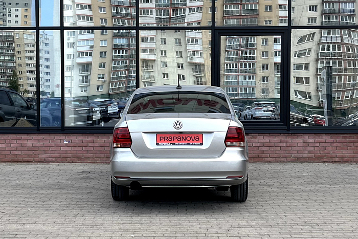 Volkswagen Polo Sedan, Бензин, 1.6, Автомат, Передний привод, Седан - 4